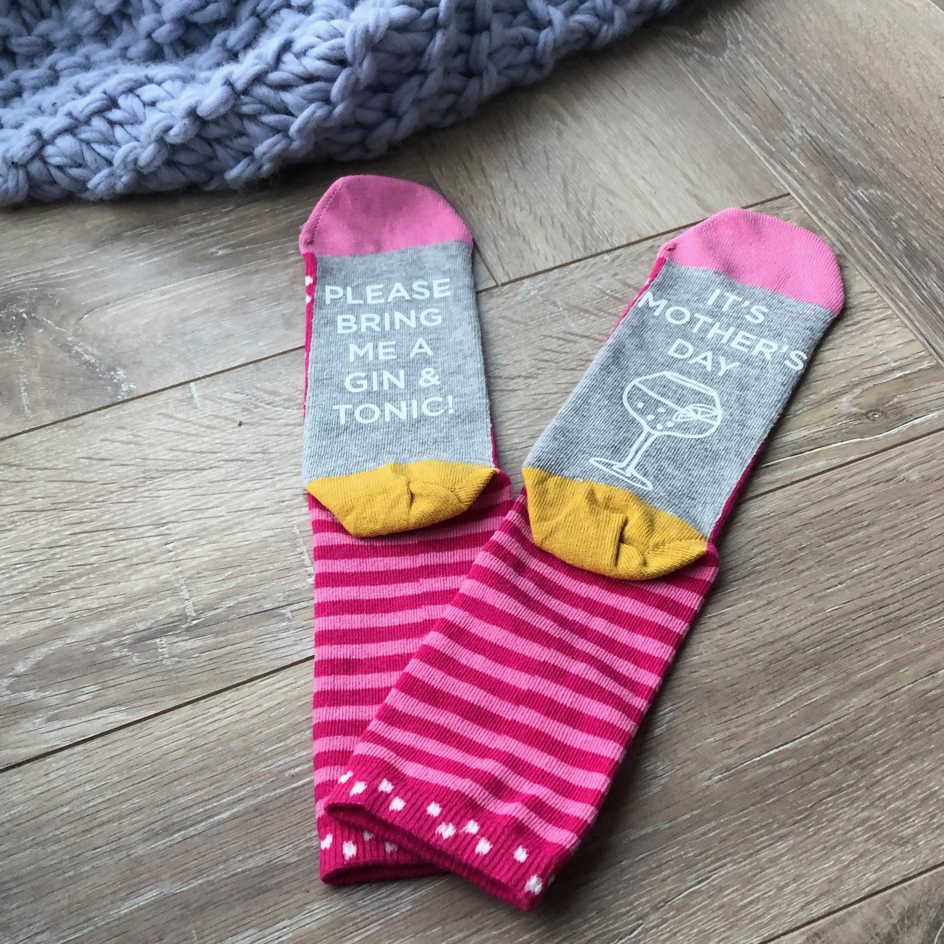 Mother's Day Bring Gin Socks, Socks, - ALPHS 